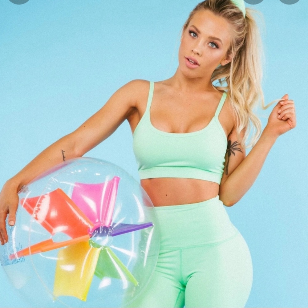 SASKI LIMITED EDITION PASTEL COLLECTION MINT GREEN WORKOUT SET XS
